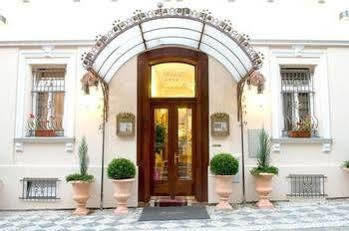 Donatello Hotel 3*