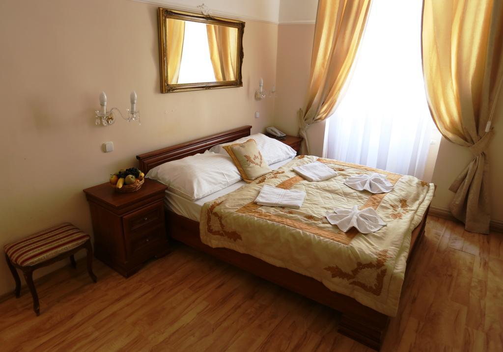Donatello Hotel 3*